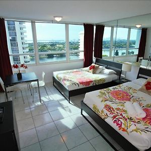 Castle 1118 Studio Bayview Direct Beach Access, Tennis, Pool, Restaurants, Free Parking